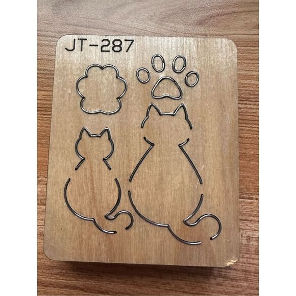 Leather Die Cats Pawprint Compatible with Sizzix Big Shot - Picture 1 of 11